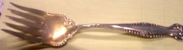 Canterbury (Sterling, 1893) Large Solid Tined Sardine Serving Fork