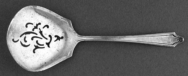 Dorothy Manners (Sterling, 1919) Solid Bon Bon Spoon