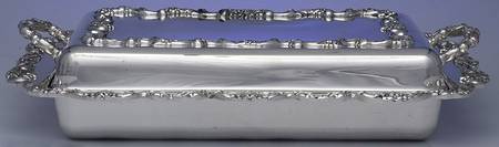Grand Duchess (Silverplate, Hollowware) 3 Qt Rectangular Covered Casserole w/Liner