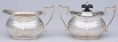 Silverplate Hollowware Creamer & Sugar with Lid Set