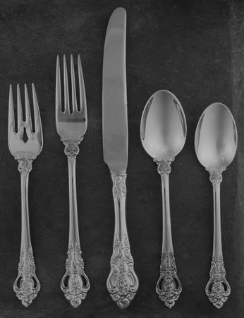 Monte Cristo (Stainless) 5 Piece Place Setting