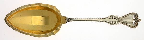 Old Colonial (Sterling, 1895, No Monograms) Large Solid Berry/Casserole Spoon