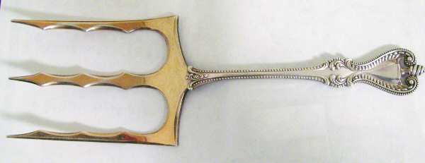 Old Colonial (Sterling, 1895, No Monograms) Solid Bread Serving Fork