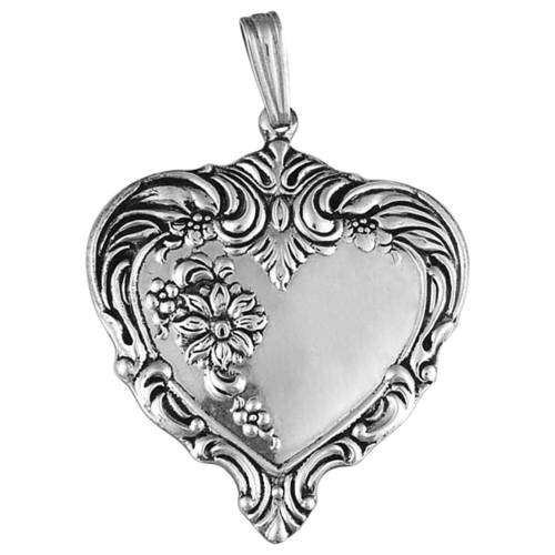 Old Master (Sterling, 1942) Heart Pendant