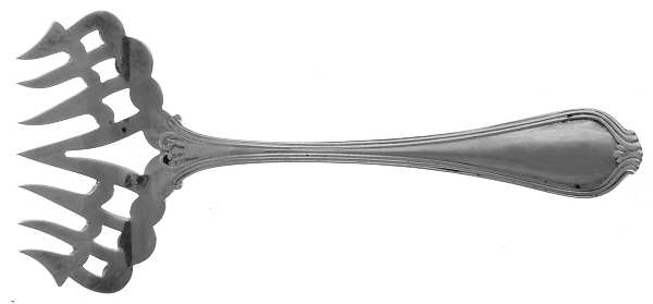 Paul Revere (Sterling, 1906) Large Solid Tined Sardine Serving Fork