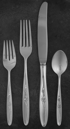 Rose Solitaire (Sterling, 1954) 32 Piece Set