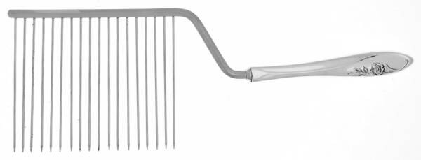 Sculptured Rose (Sterling, 1961) Cake Breaker with Silverplate Prongs
