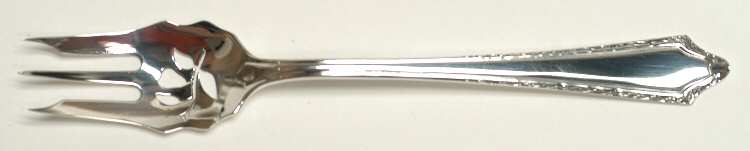 Virginia Carvel (Sterling, 1919, No Monograms) Pickle Fork Pierced with Short Handle HC