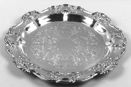 Old Master-Embossed(Silverplate, Roses-Scrolls) 15" Round Tray