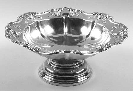 Old Master-Embossed(Silverplate, Roses-Scrolls) Footed Plated Round Centerpiece
