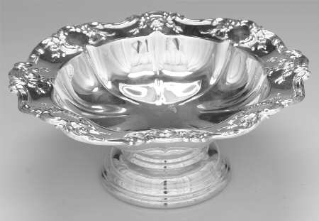 Old Master-Embossed(Silverplate, Roses-Scrolls) Round Silverplate Centerpiece