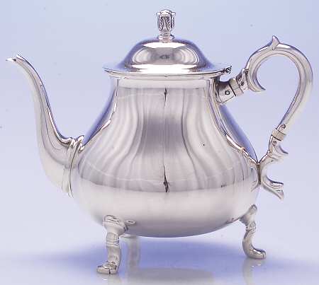 Lamerie (Sterling, Hollowware) Demi Teapot