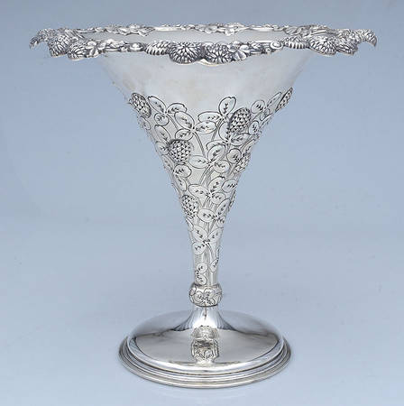 Clover (Sterling, Hollowware Only) 10" Trumpet Vase