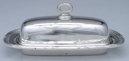 2851 (Silverplate, Hollowware) 1/4 Pound Covered Butter Dish