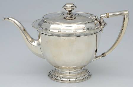 St. Dunstan (Sterling, Hollowware) Teapot