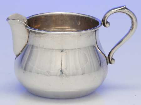 770 (Sterling, Hollowware) Mini Creamer