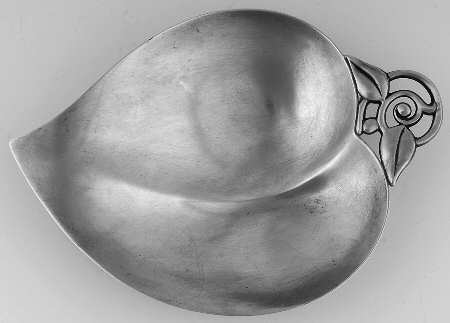 22886 (Sterling, Hollowware) 6" Heart Shape Bowl