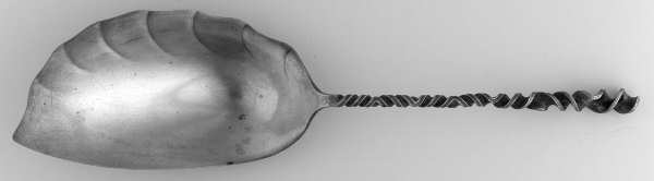 No. 127 (Sterling) Solid Ice Cream Slicer