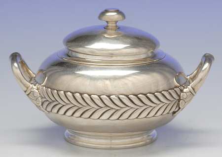 Wave Edge (Sterling, 1884, Laurel, Hollowware) Sugar Bowl & Lid