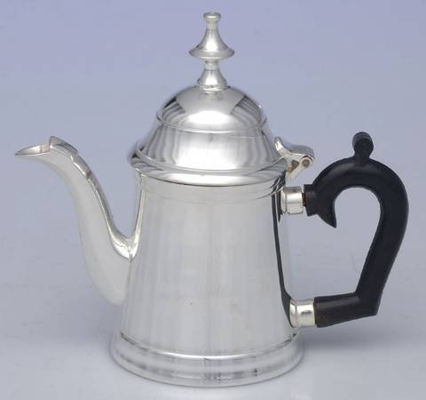 3700 (Silverplate, Hollowware) Miniature Teapot
