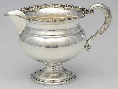 1020 (Sterling, Hollowware) Mini Creamer