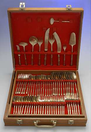TBM1 (Bronzeware) 143 Piece Set