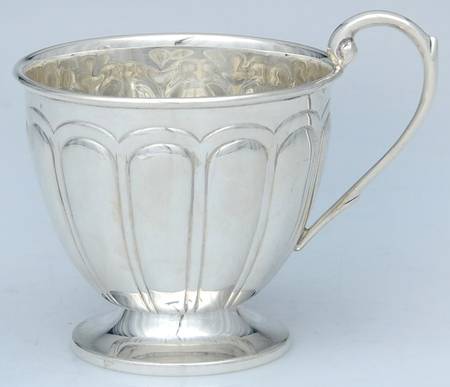 TNE3 (Sterling, Hollowware) Punch Cup