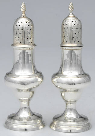 TDQ2 (Sterling, Hollowware) Salt and Pepper Set by Thomas Shepherd