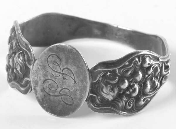Cupid's Nosegay (Sterling, 1904) Sterling Napkin Ring
