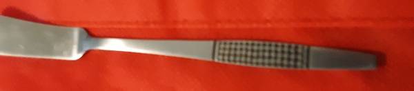 UNF116 (Stainless) Flat Handle Master Butter Knife