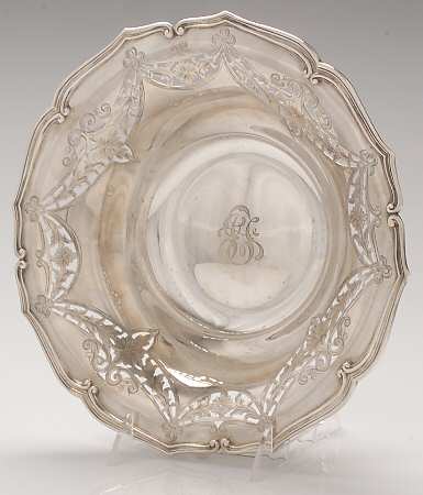 Sterling Hollowware 10" Round Vegetable Bowl