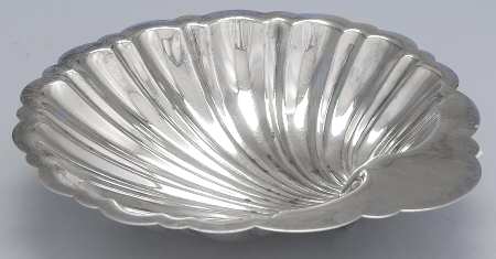 Sterling Hollowware 6" Shell Shape Bon Bon