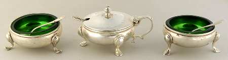 Sterling Hollowware Mustard Pot & 2 Open Salts w/Green Liner & Spoons