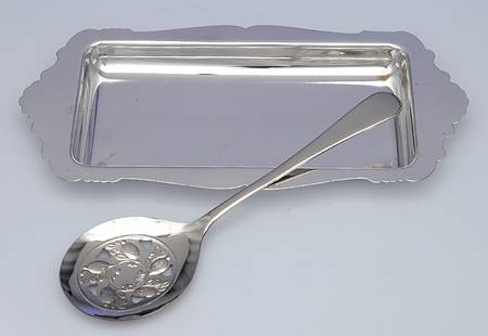 UNF451 (Silverplate) 2 Piece Cranberry Serving Set with Box