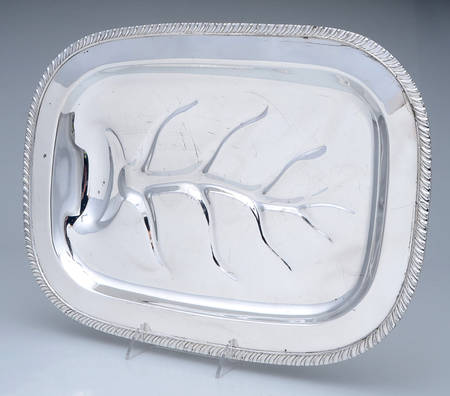 Silverplate Hollowware 16" 4 Toed Meat Platter with Well