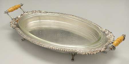 Silverplate Hollowware Oval Buffet Server with Glass Liner & Lid