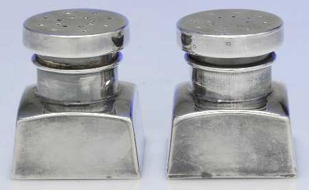 Silverplate Hollowware Salt & Pepper Set