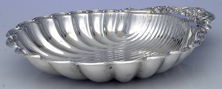 Silverplate Hollowware 14" Shell Shape Bowl