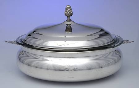 Silverplate Hollowware 1.5 Qt Round Covered Casserole