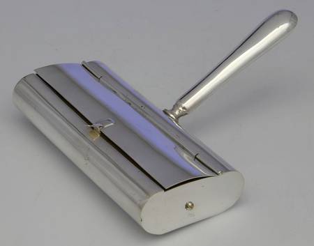 Silverplate Hollowware Silent Butler with Brush