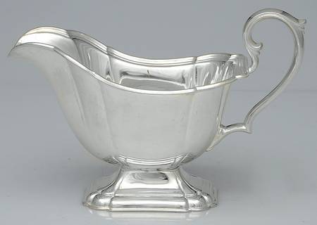 Silverplate Hollowware Medium Gravy Boat