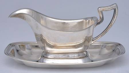 Silverplate Hollowware Gravy Boat & Underplate