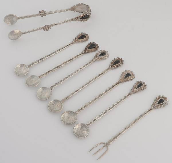 Sterling Flatware (8 Pc) Hors d'Oeuvre Set