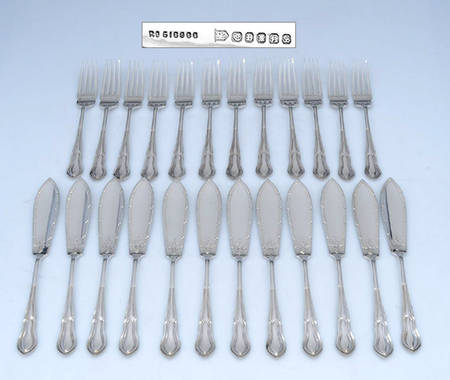 Silverplate Flatware (24 Pc) Fish Set (12 Individual Forks and Knives)