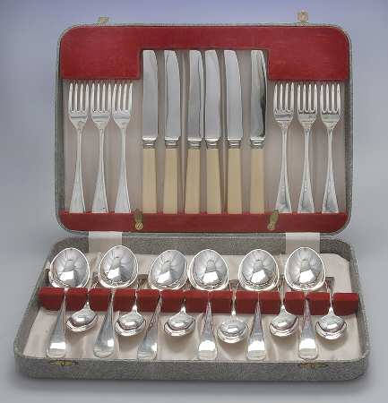 Silverplate Flatware (24 Pc.) Serving Set for 6 W/Case