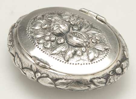England Sterling Hollowware Snuff Box with Hinged Lid