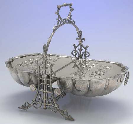 England Silverplate Hollowware Hinged Folding Shell Shape Biscuit Warmer