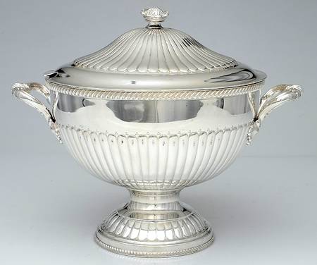 England Silverplate Hollowware Tureen & Lid