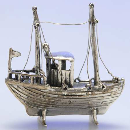 Italy Sterling Hollowware Figurine