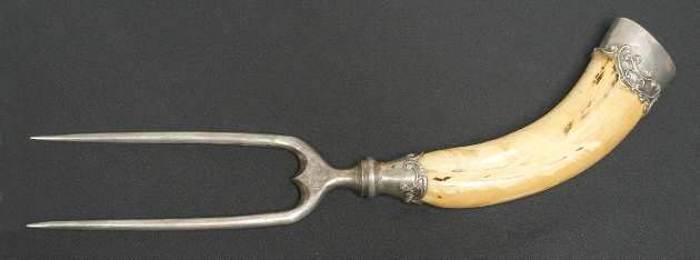 UNF896 (Horn) Large Joint/Roast Holder Fork